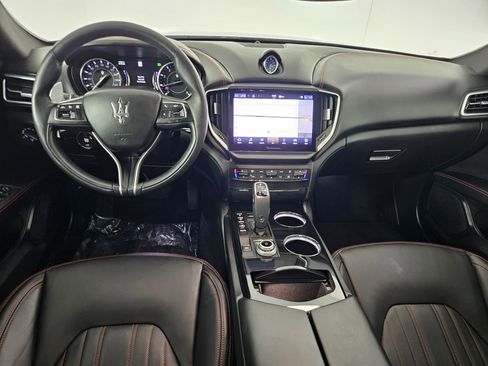 Used 2023 Maserati Ghibli Modena RWD image 34