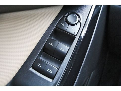 Used 2026 Chevrolet Equinox ACTIV w/ Convenience Package III FWD image 19
