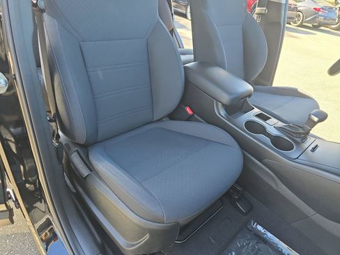 Used 2019 Kia Sorento L image 10