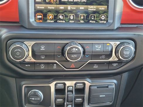 Used 2022 Jeep Gladiator Rubicon w/ Trailer Tow Package image 20