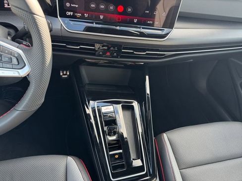 New 2026 Volkswagen GTI SE FWD image 20