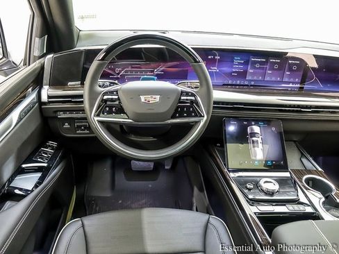 New 2026 Cadillac Escalade Luxury w/ LPO, Radiant Package image 12