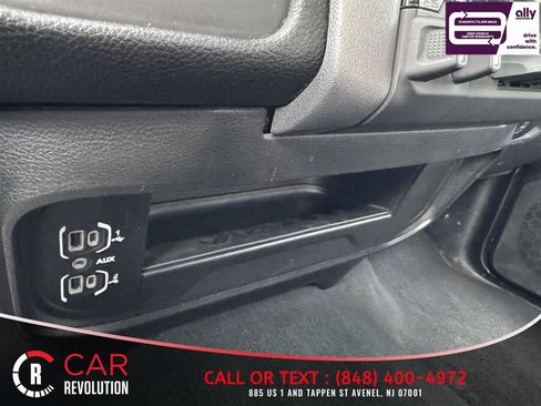 Used 2024 RAM 2500 Big Horn AWD/4WD image 36