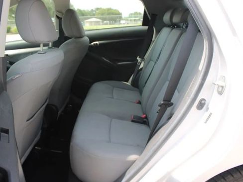 Used 2009 Toyota Matrix FWD image 14