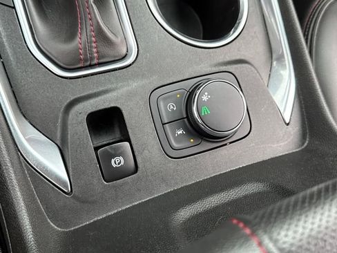 Used 2022 Chevrolet Traverse RS w/ LPO, Cargo Package image 17