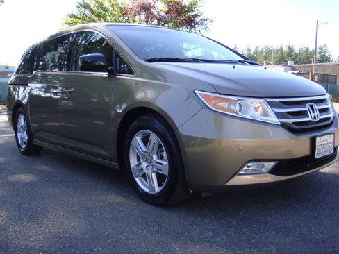 Used 2012 Honda Odyssey Touring image 10