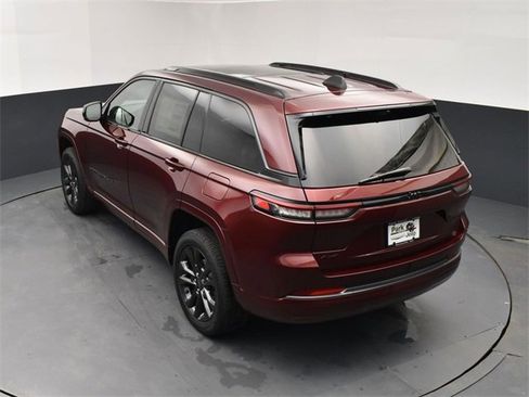 New 2026 Jeep Grand Cherokee Limited image 16