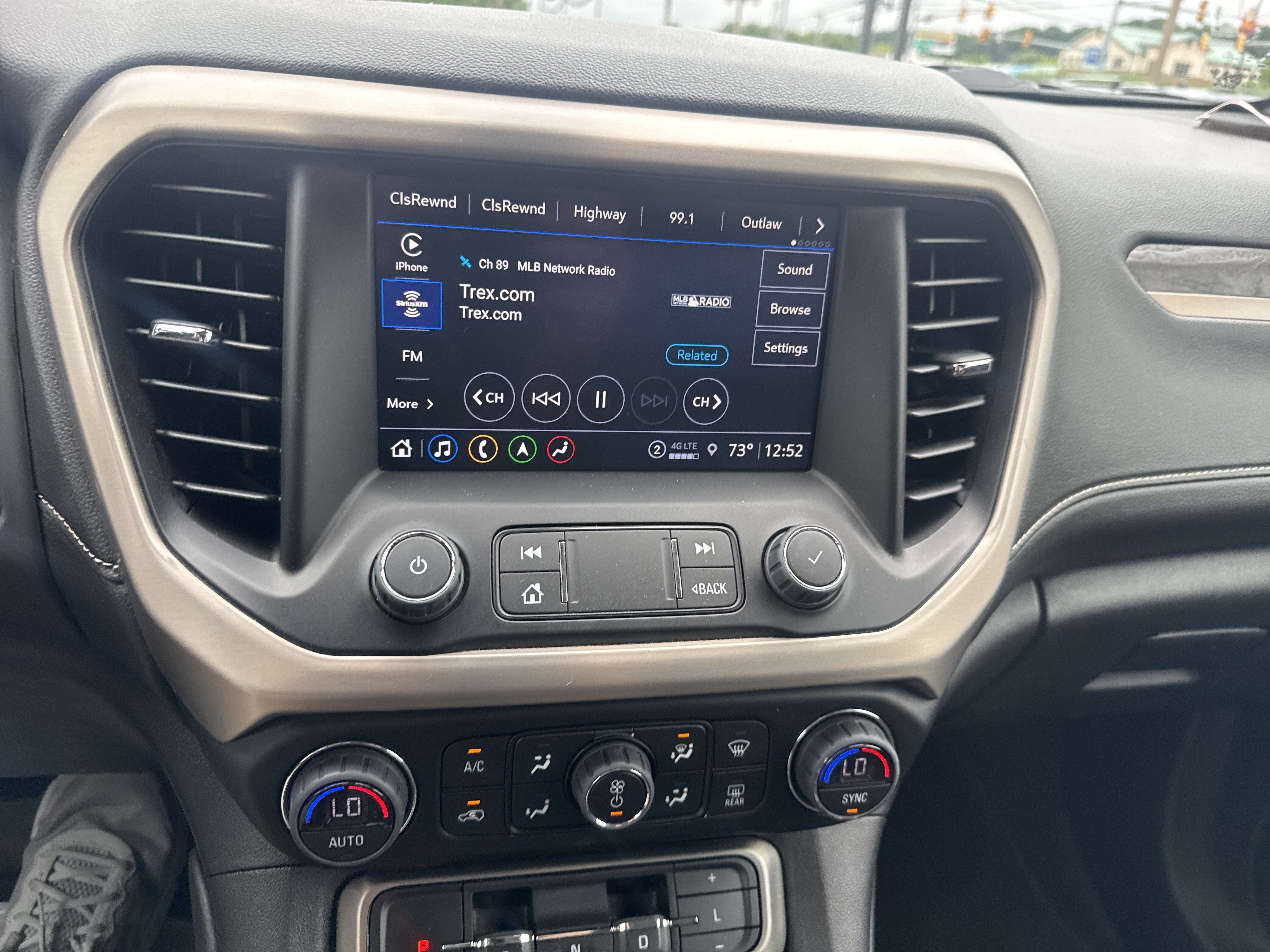 Used 2023 GMC Acadia Denali AWD/4WD image 24