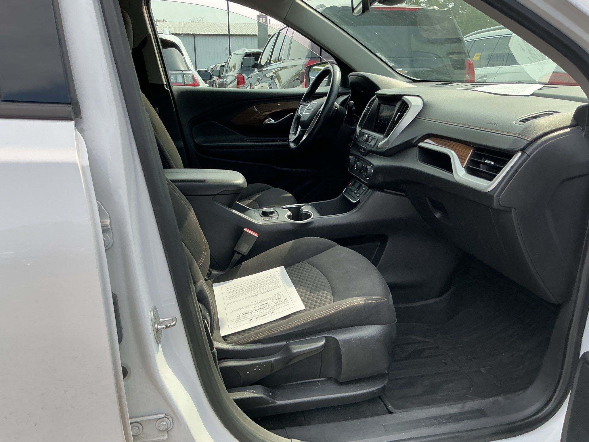 Used 2020 GMC Terrain SLE w/ Driver Convenience Package AWD/4WD image 6