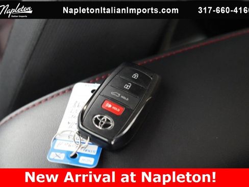 Used 2023 Toyota Corolla SE image 34