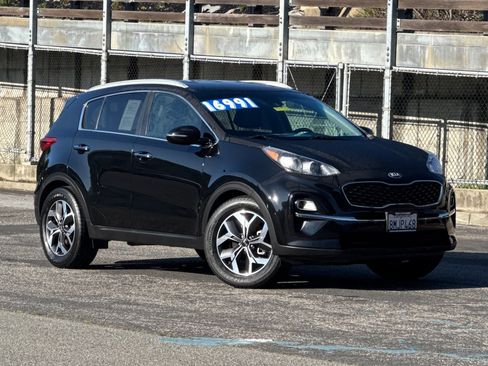 Used 2020 Kia Sportage EX image 2