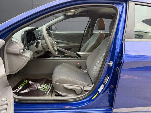 Used 2021 Hyundai Elantra SEL FWD image 16