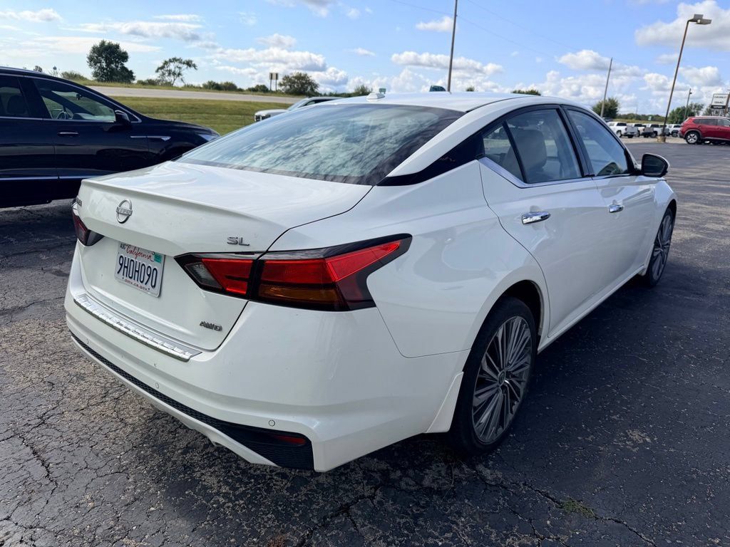 Used 2023 Nissan Altima 2.5 SL AWD/4WD image 6