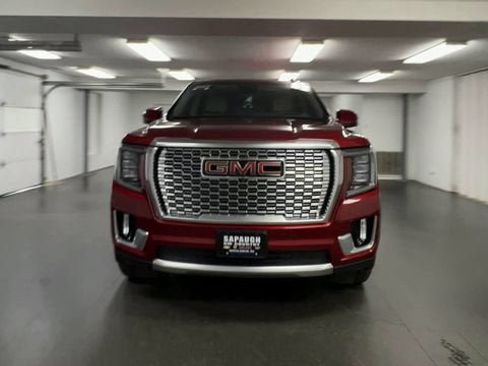Certified 2023 GMC Yukon Denali w/ Denali Reserve Package AWD/4WD image 3