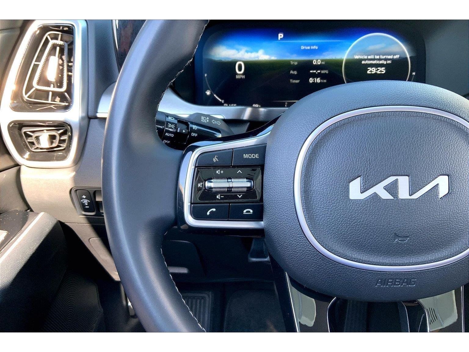 Used 2023 Kia Sorento SX FWD image 16