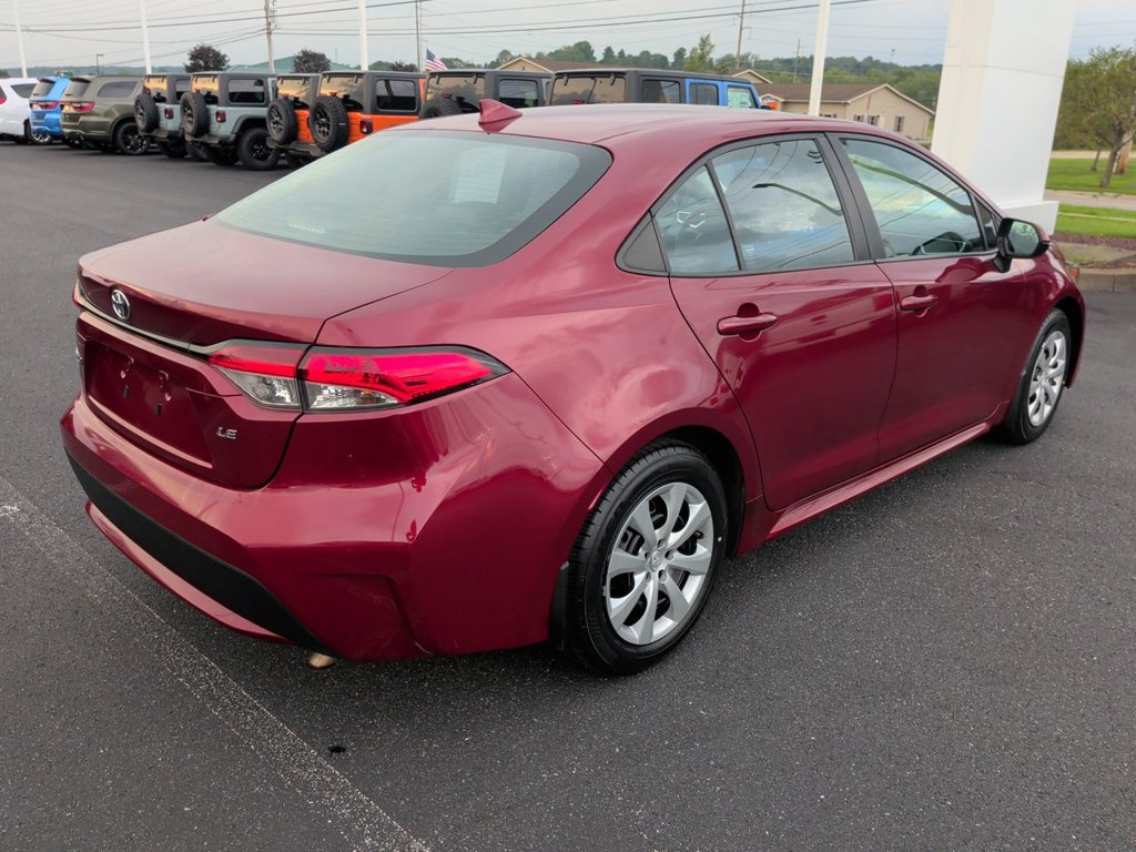 Used 2022 Toyota Corolla LE FWD image 8