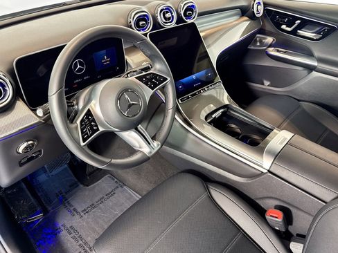 Certified 2025 Mercedes-Benz GLC 300 image 9