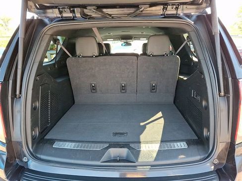 Used 2024 Chevrolet Suburban Premier AWD/4WD image 29