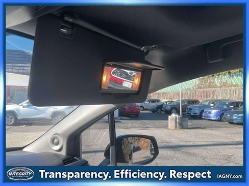 Certified 2024 Toyota Sienna XSE image 33