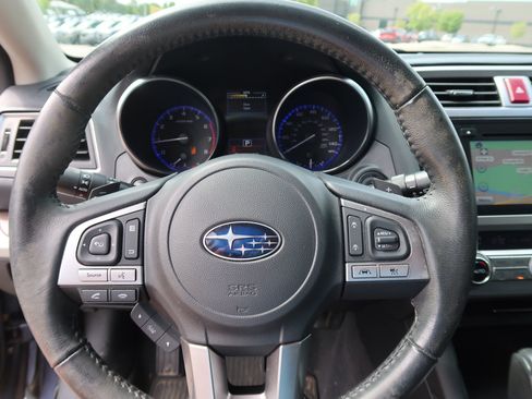 Used 2017 Subaru Outback 2.5i Limited AWD/4WD image 12
