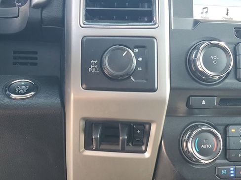 Used 2018 Ford F250 Lariat image 32