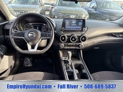 Used 2024 Nissan Sentra SV FWD image 14