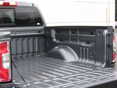 Used 2022 GMC Canyon AT4 image 11