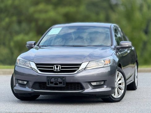 Used 2015 Honda Accord EX image 2