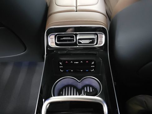 Used 2024 Mercedes-Benz S 63 AMG S image 32