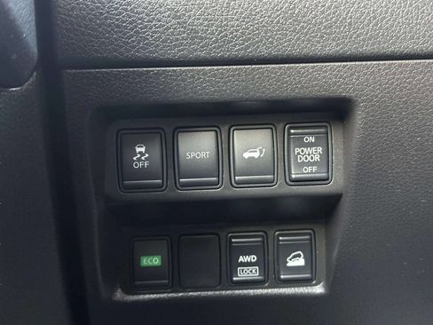 Used 2015 Nissan Rogue SL AWD/4WD image 34