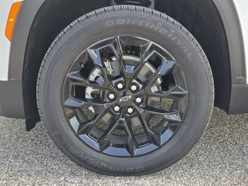 New 2026 Chevrolet Traverse LT w/ Midnight/Sport Edition FWD image 13