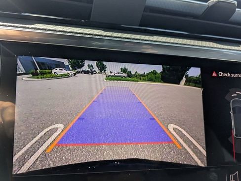 New 2025 Audi Q3 2.0T Premium image 14