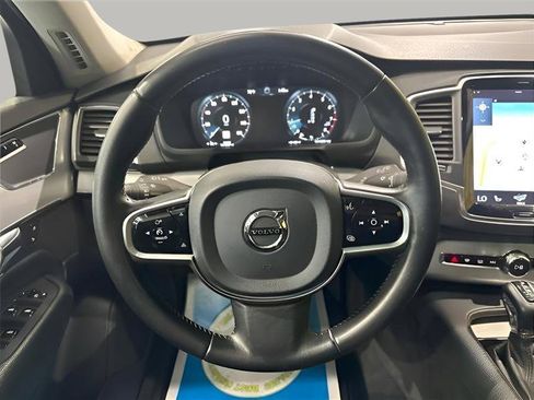 Used 2016 Volvo XC90 T6 Momentum AWD/4WD image 18