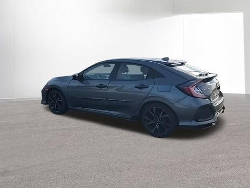 Used 2018 Honda Civic Sport image 6