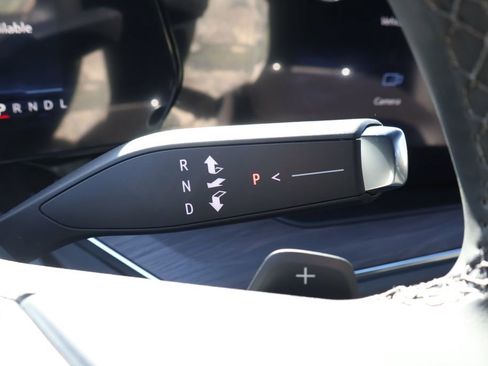 New 2026 Chevrolet Suburban LS image 23