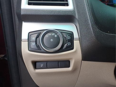Used 2013 Ford Explorer XLT AWD/4WD image 19