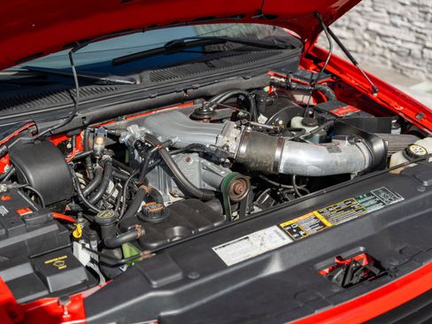 Used 2002 Ford F150 Lightning image 22