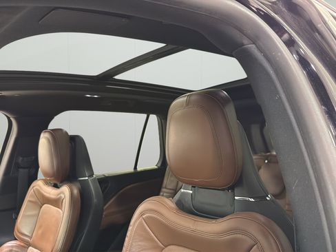Used 2022 Lincoln Aviator Reserve w/ Equipment Group 201A AWD/4WD image 21