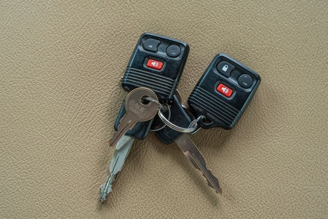 Used 2001 Ford F350 Lariat AWD/4WD image 44