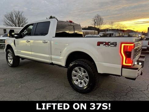 Used 2017 Ford F250 Platinum w/ Platinum Ultimate Package image 4