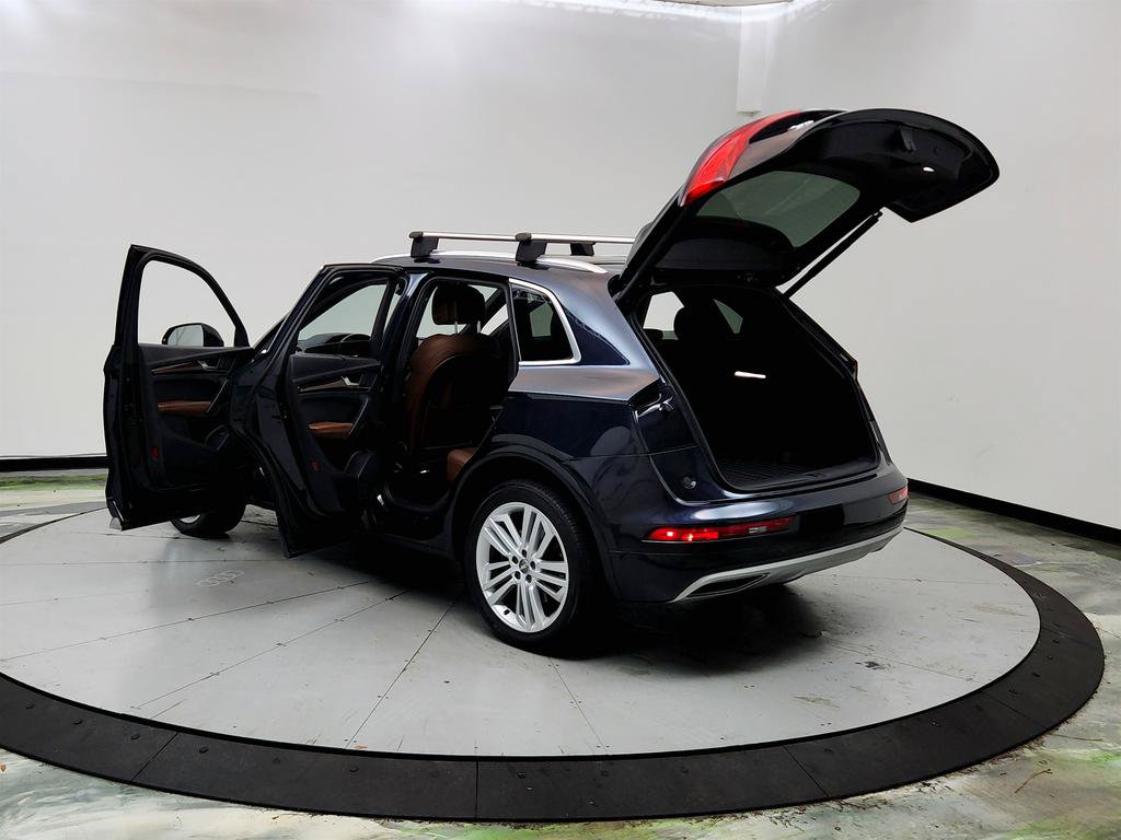 Used 2019 Audi Q5 2.0T Premium Plus w/ Premium Plus Package AWD/4WD image 11