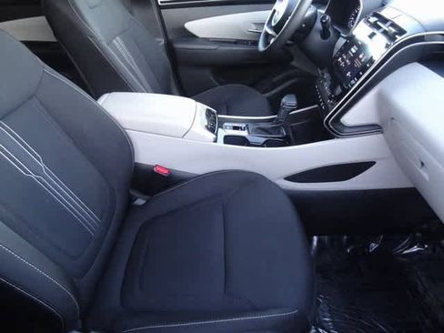Used 2024 Hyundai Tucson SEL image 16