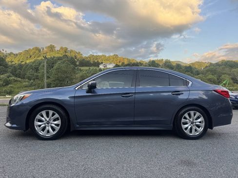 Used 2015 Subaru Legacy 2.5i Premium AWD/4WD image 4