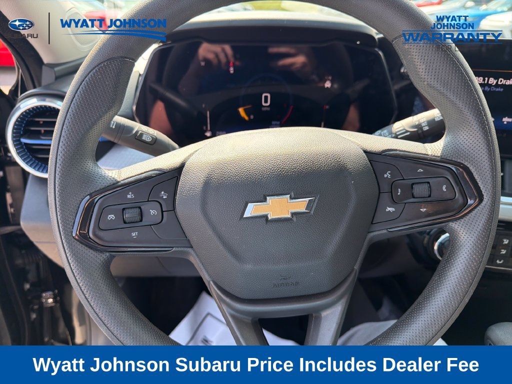 Used 2024 Chevrolet Trax LT FWD image 23