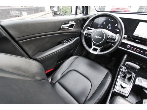 Used 2020 RAM 1500 Tradesman w/ Chrome Plus Package RWD image 11