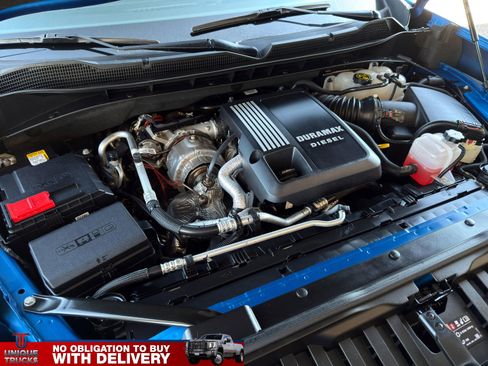 Used 2024 Chevrolet Silverado 1500 ZR2 w/ Technology Package image 12