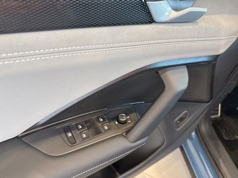 New 2025 Volkswagen Tiguan SE R-Line image 18