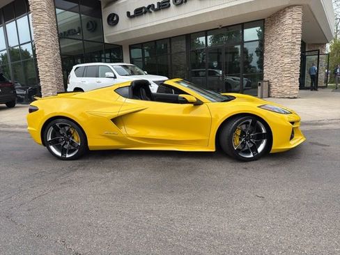 Used 2026 Chevrolet Corvette Z06 w/ Chrome Exterior Badge Package RWD image 2