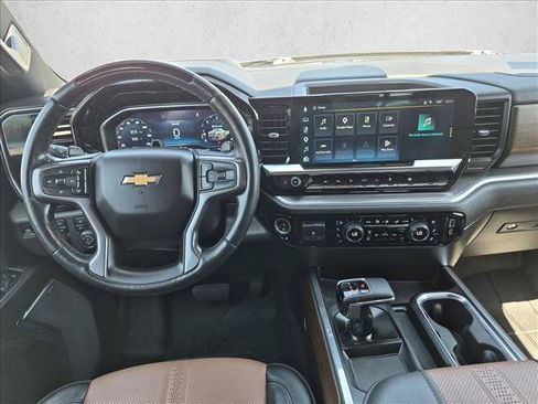 Used 2024 Chevrolet Silverado 1500 High Country AWD/4WD image 26