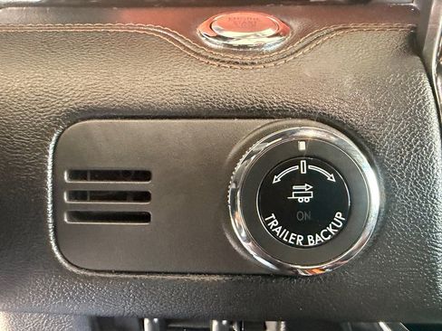 Used 2018 Lincoln Navigator Reserve w/ Technology Package AWD/4WD image 20